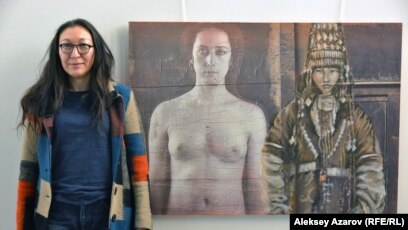 Жалаңаш семіз әйелдердің жеке суреттері