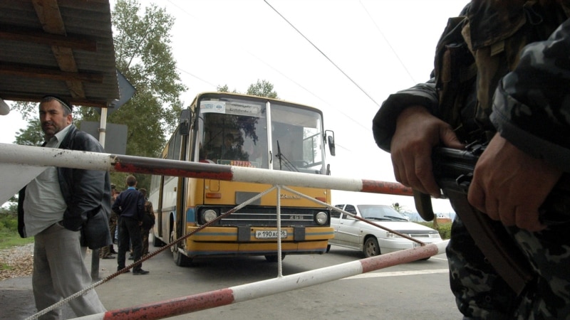 Северная Осетия запретила транзитному транспорту останавливаться на территории республики