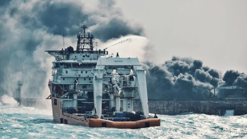 Нема надеж за преживеани на иранскиот танкер