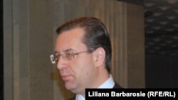 Democratic Party leader Marian Lupu will reportedly take over as temporary speaker of parliament.