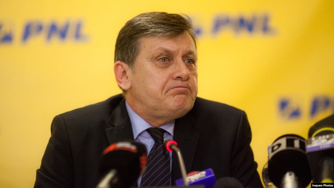 Crin Antonescu, fost președinte al PNL, a fost anunțat luni dimineață candidatul comun al coaliției de guvernare PSD-PNL-UDMR. 
