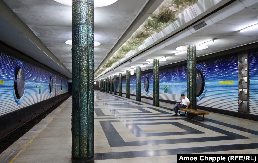 Метро кеуделерінің фотосы Метро кеуделерінің фотосы