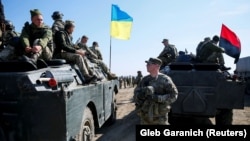 Розведення сил у Петрівському Луганської області відтермінують через обстріли – міністр оборони