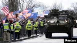 Американські військові колони прибули до Праги, 30 березня 2015