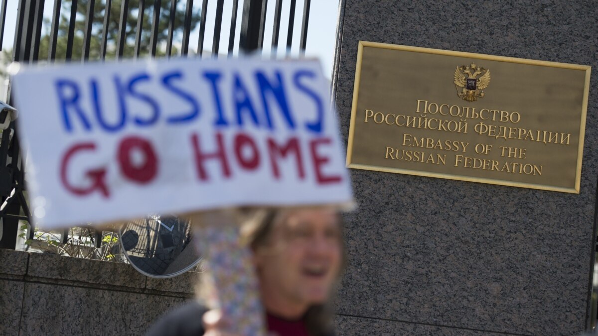 Вашингтон предписал ещё 24 российским дипломатам покинуть США - Vimarsana News
