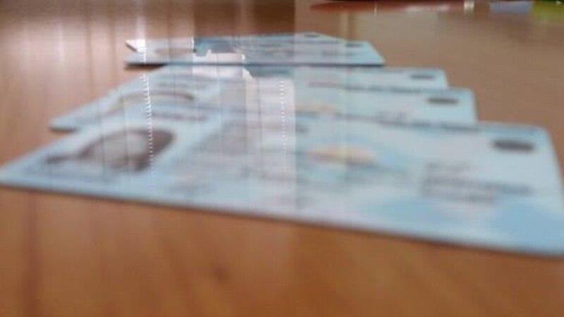 Заев го одби условот на ВМРО-ДПМНЕ за лични карти без „Северна“