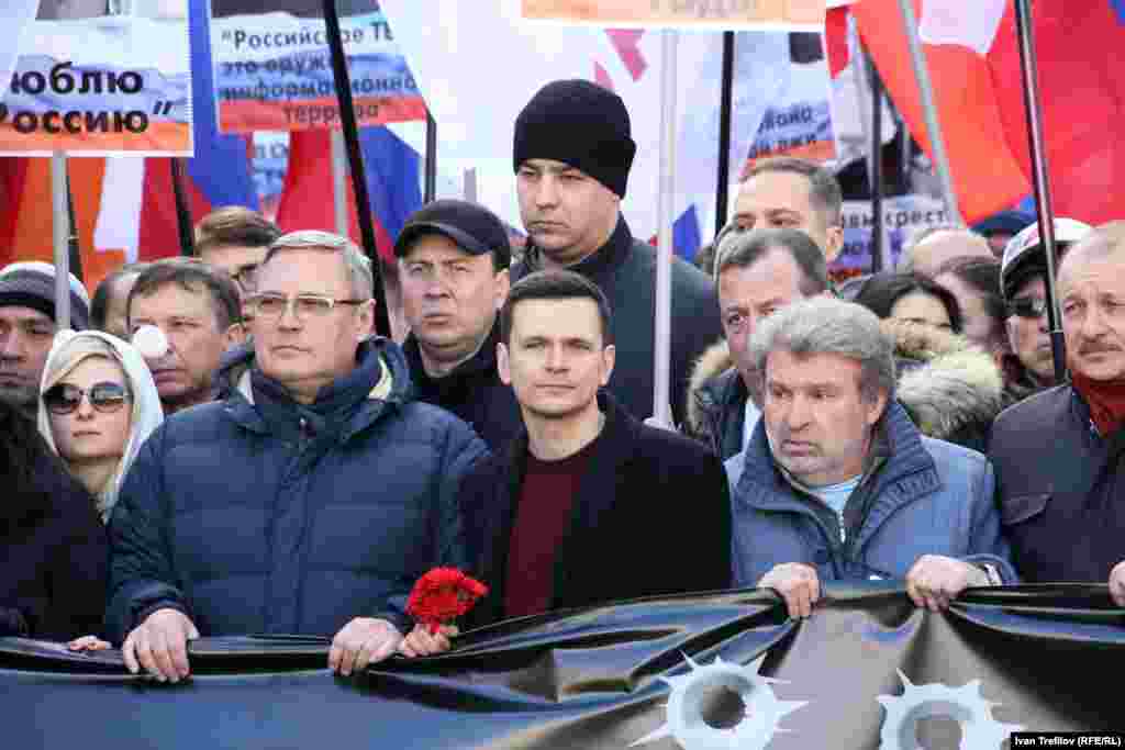 Марш памяти Бориса Немцова в Москве. Михаил Касьянов и Илья Яшин