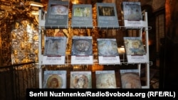 Під час презентації 10-томного видання у 12 книгах Вячеслава Корнієнка «Корпус графіті Софії Київської». Київ, 28 травня 2021 року