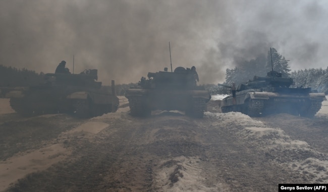 Украинские танки на военных учениях резервистов, декабрь 2018 года