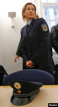 Унтер-офицер немецкой полиции Пехштайн в зале мюнхенского суда