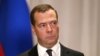 Медведев назвал Навального "обормотом" и "проходимцем"