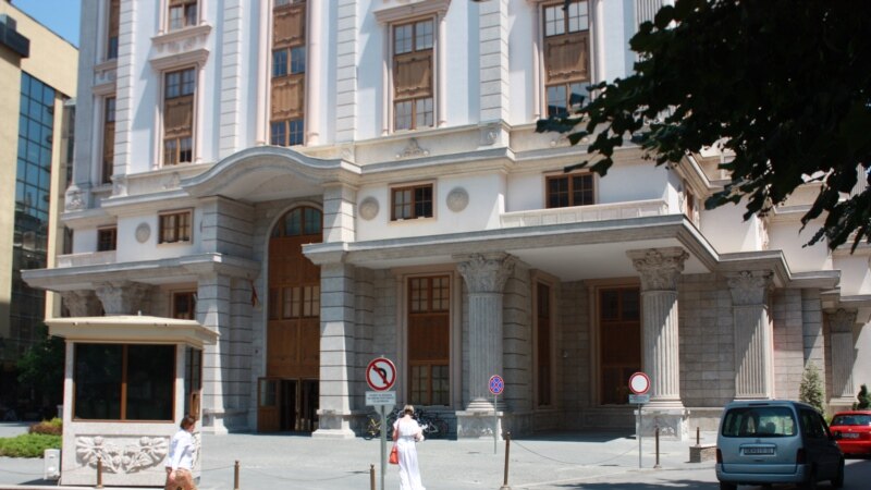 Препукувања на ВМРО-ДПМНЕ и СДСМ за јавниот долг 