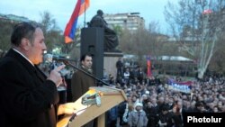 Armenian opposition leader Levon Ter-Petrossian addresses supporters at a rally in Yerevan in April.