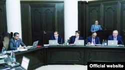 Հայաստանի կառավարության նիստը, արխիվ