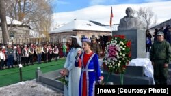 Открытие памятника Михаилу Авагяну в селе Бугашени, 20 января 2019 г.