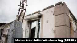 Проєкт покликаний допомогти полагодити приблизно ті дві третини пошкоджених житлових будинків в Україні, які вважаються придатними для ремонту