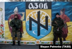 The Azov Battalion flaunts a symbol similar to that of the former Nazi Wolfsangel.