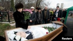 Церемония прощания с Сергеем Магнитским. Москва, 20 ноября 2009 года.