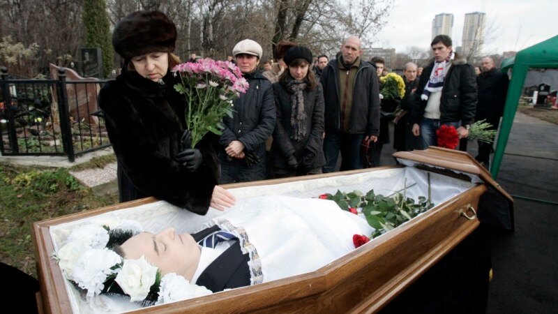 Navalny's Prison Ordeal Revives Grim Memories Of Magnitsky's Death In 2009