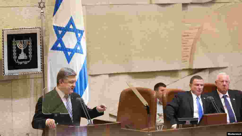 Президент України Петро Порошенко під час виступу в парламенті Ізраїлю (Кнессеті). 22 грудня 2015 року