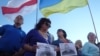 На Майдане Незалежнасьці праходзіць акцыя ўшанаваньня памяці Паўла Шарамета. Фота