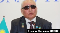 Президент Казахского общества слепых Байбулат Аубакиров. Астана 14 мая 2015 года. 