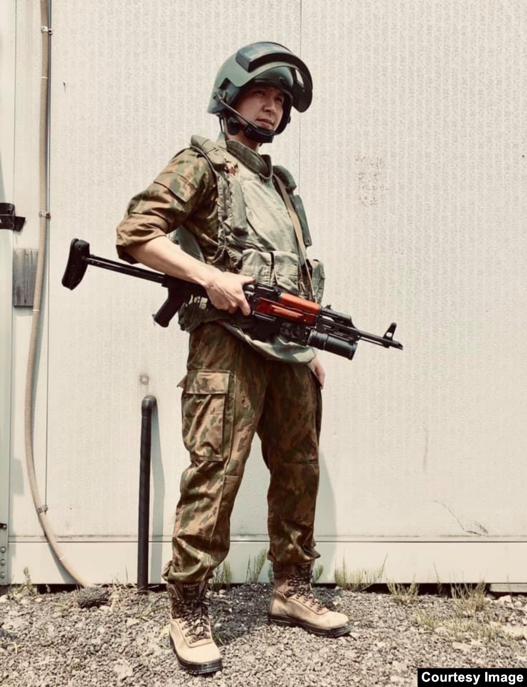 Why Are Japanese Airsoft Fans Cosplaying the Ukrainian Military? · Global  Voices