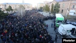 Armenia - Prime Minister Nikol Pashinian holds an election campaign rally in Artik, November 26, 2018.