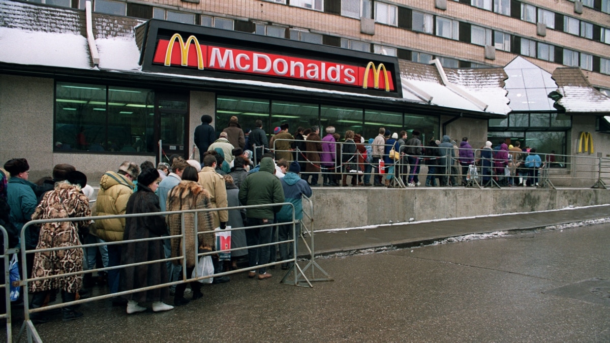 Tasty and That's It': Russia's knock-off McDonald's goes international