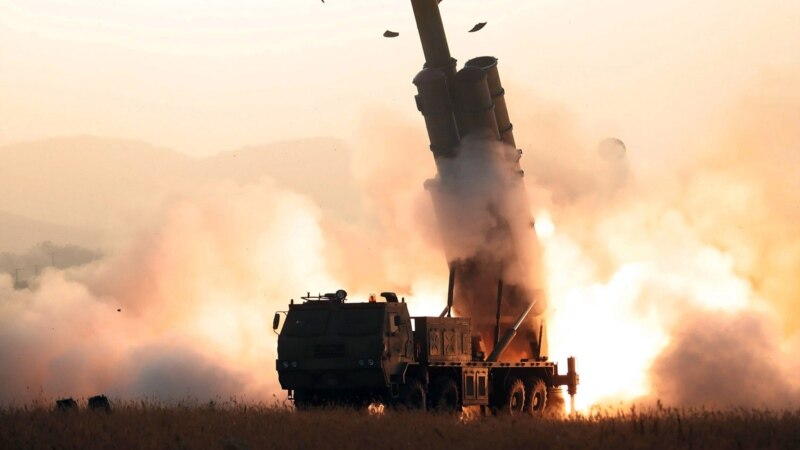 Россия могла закупить тактические ракетные комплексы у Северной Кореи – WSJ
