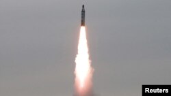 Один из предыдущих запусков северокорейской баллистической ракеты с подводной лодки