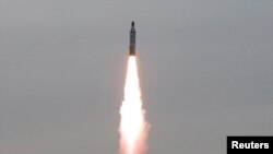 Северокорейская баллистическая ракета. Иллюстративное фото.
