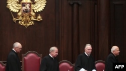 9 ноября 2009. Заседание Конституционного суда, подтвердившее невозможность назначения смертной казни