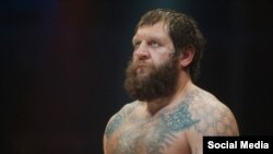 Александр Емельяненко.
