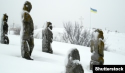 Кам’яні баби на околиці міста Ізюму Харківської області. Україна