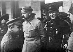 Симон Петлюра (праворуч) і Юзеф Пілсудський, Київ, 1920 р.