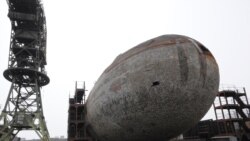 Российская атомная подводная лодка на заводе «Звезда»