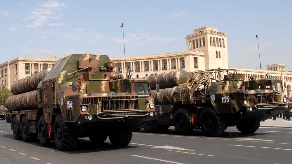Russia, Iran Sign Military Cooperation Deal