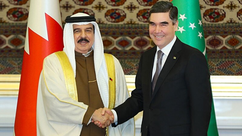 Bahreýniň patyşasy bilen Türkmenistanyň prezidenti Aşgabatda gepleşik geçirdi