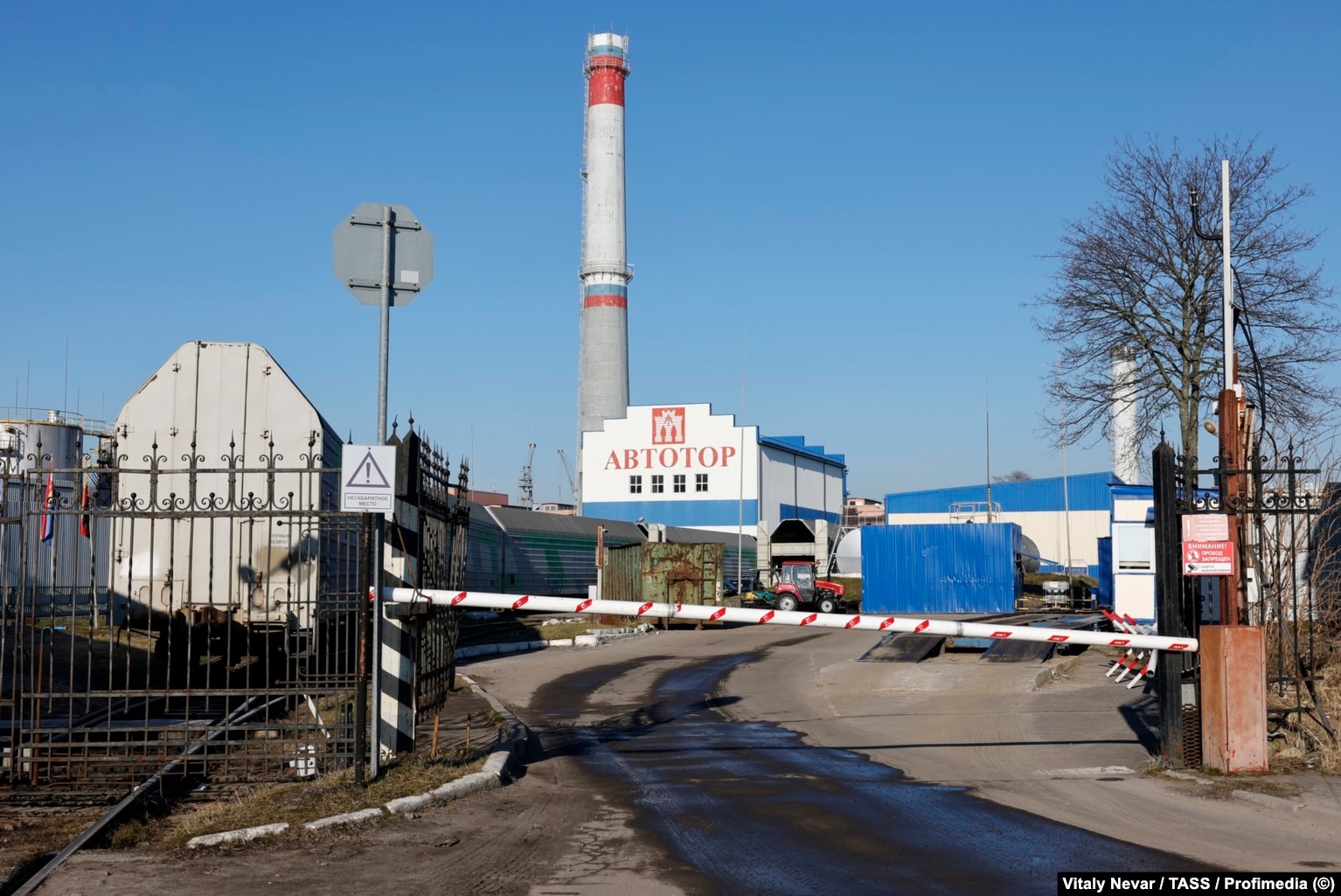 Fabrika e automobilave Avtotor në Kaliningrad, e fotografuar në mars të vitit 2022.