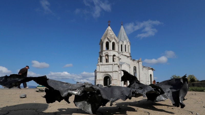 Kultnu armensku katedralu 'granatirao Azerbejdžan'