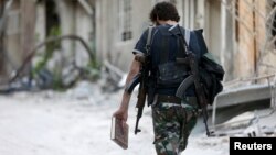 “Siriýanyň Azat Armiýasynyň” söweşijisi