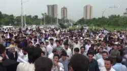 اسلام اباد کې قبايلي زده کوونکو د اېف سي ار پر ضد مظاهره کړې