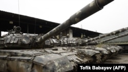 Әзербайжан әскерінің танкілері. Көрнекі сурет. 