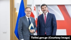 ელჩი ოლივიე კურტო და მერი კახა კალაძე