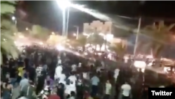 اعتراضات مردم خوزستان به بحران بی‌آبی در این استان برای پنج شب متوالی در شهرهای مختلف ادامه یافته است