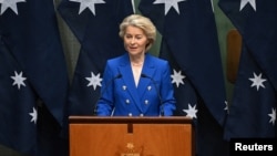Președinta Uniunii Europene, Ursula von der Leyen, a spus în fața Parlamentului australian din Canberra că e nevoie crucială de o soluție negociată a războiului din Iran. 24 martie 2026.