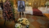 Прощання із загиблою у російському полоні журналісткою Вікторією Рощиною у Михайлівському Золотоверхому соборі Києва