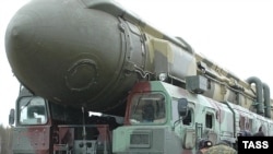 A Topol missile at the Plesetsk Cosmodrome (file photo)