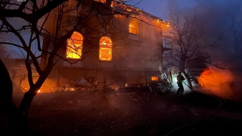 შაბათს ღამით რუსეთმა უკრაინაზე საჰაერო იერიში მიიტანა - 5 ადამიანი დაშავდა კიევში